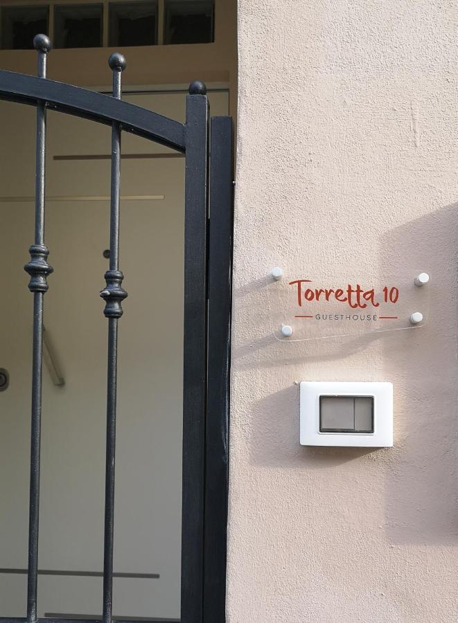 Torretta10 Guesthouse ลีวอร์โน ภายนอก รูปภาพ